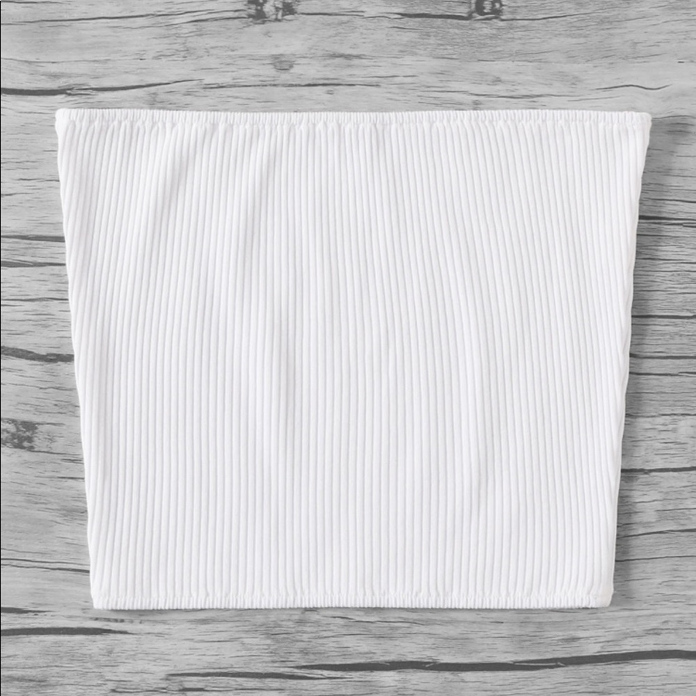 White ribbed cropped strapless top